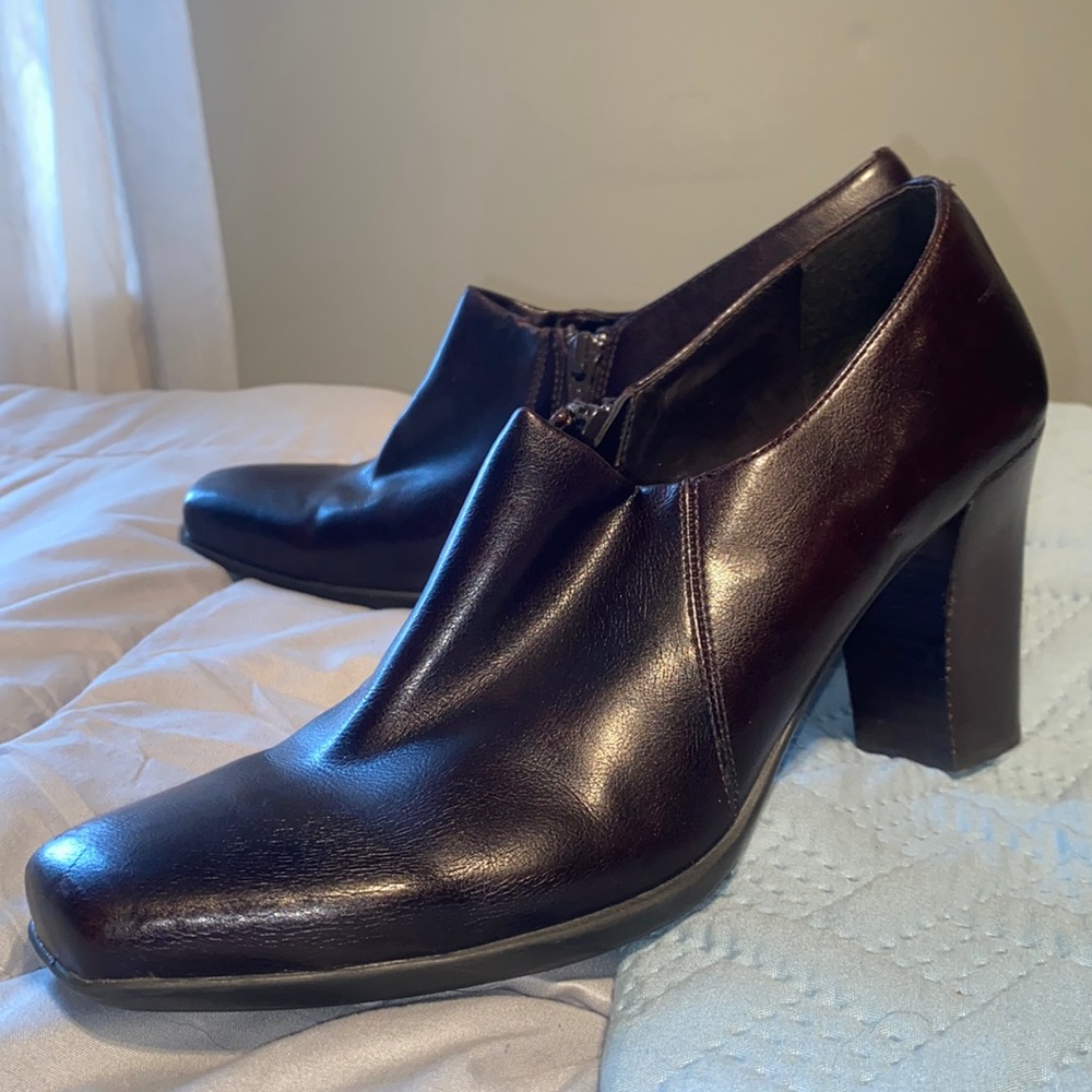 Franco Sarto L-Cloak squared toe 8 1/2M dark brown 3 inch ankle boot